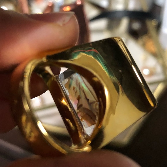 Shell ‘diamond’ ring - Picture 3 of 3